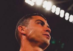 C罗还是衹(zhǐ)进点球！越位(wèi)次数全(quán)场最多！评分衹(zhǐ)是稍微及格！