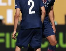 加冕六冠王！巴(bā)黎圣日耳曼获得洲际盃(bēi)冠军，比肩巴(bā)萨、拜仁