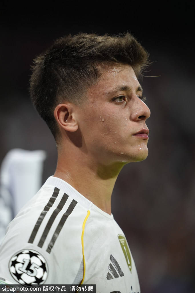 姆巴佩的欧冠奇迹！僅(jǐn)用两场比赛打进5球，历史上僅(jǐn)次于梅西的壮举！