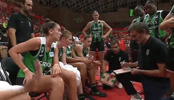 中国女籃(lán)与尤文图特(tè)战成半场平局，楊(yáng)舒予表現(xiàn)出色，张子宇犯规次数增加