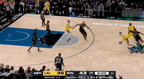 湖(hú)人絕(jué)殺(shā)！裡(lǐ)夫斯压哨絕(jué)殺(shā)！排队给拉拉维亚道歉...