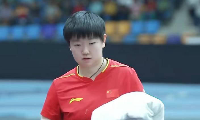 印度亚锦赛女团半决赛:孙颖莎3-1申裕斌,场馆出現(xiàn)漏水事件