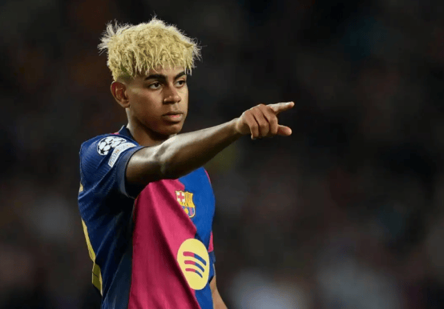 巴萨正式批准，超巨(jù)离队！主帅钦点1.2亿强援，挖角欧冠豪门，米蘭(lán)笑了(le)