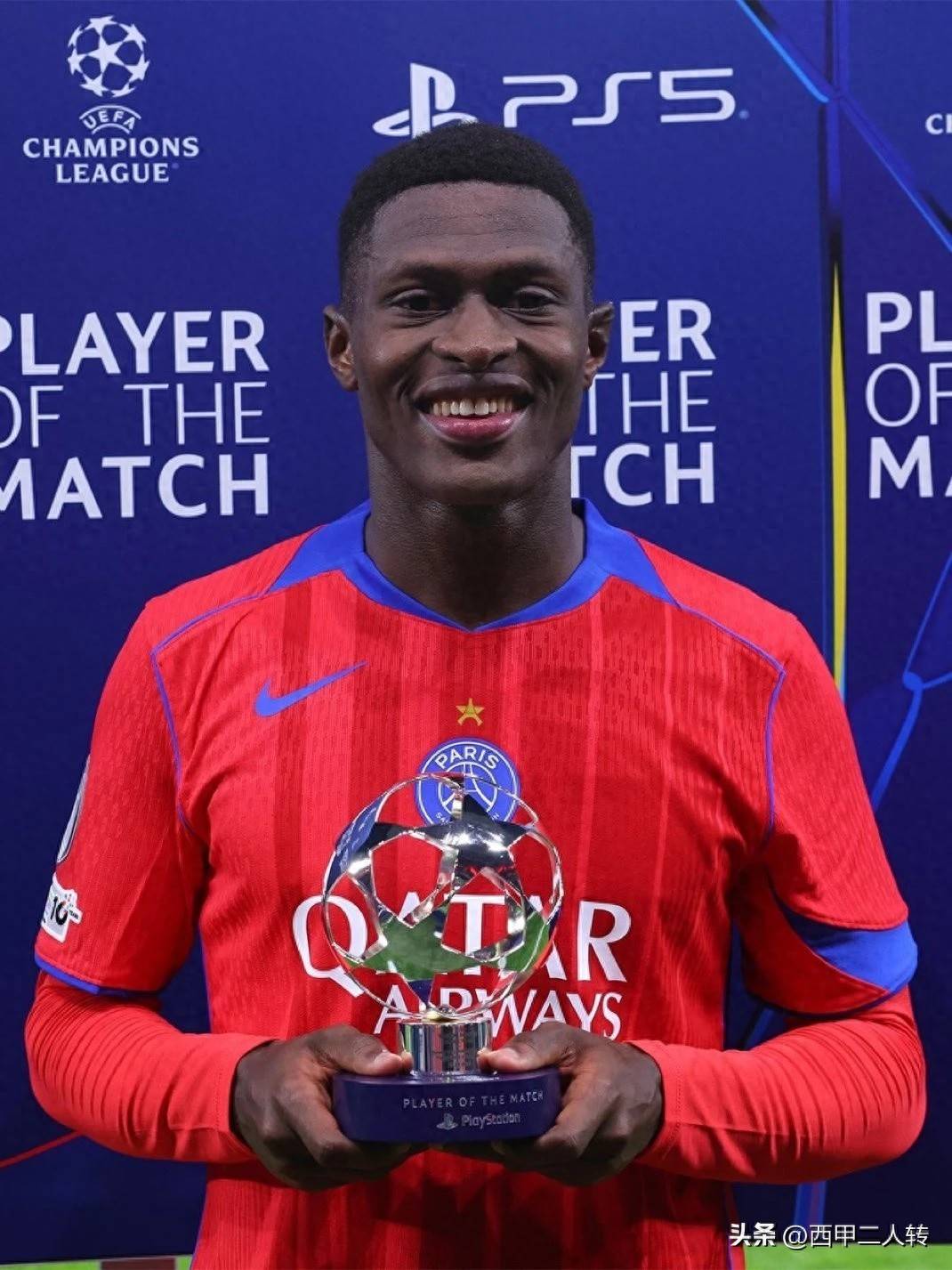 从边路好(hǎo)手到欧冠主角！23岁巴黎(lí)球员正(zhèng)冲击世界最佳左後(hòu)衛(wèi)宝座