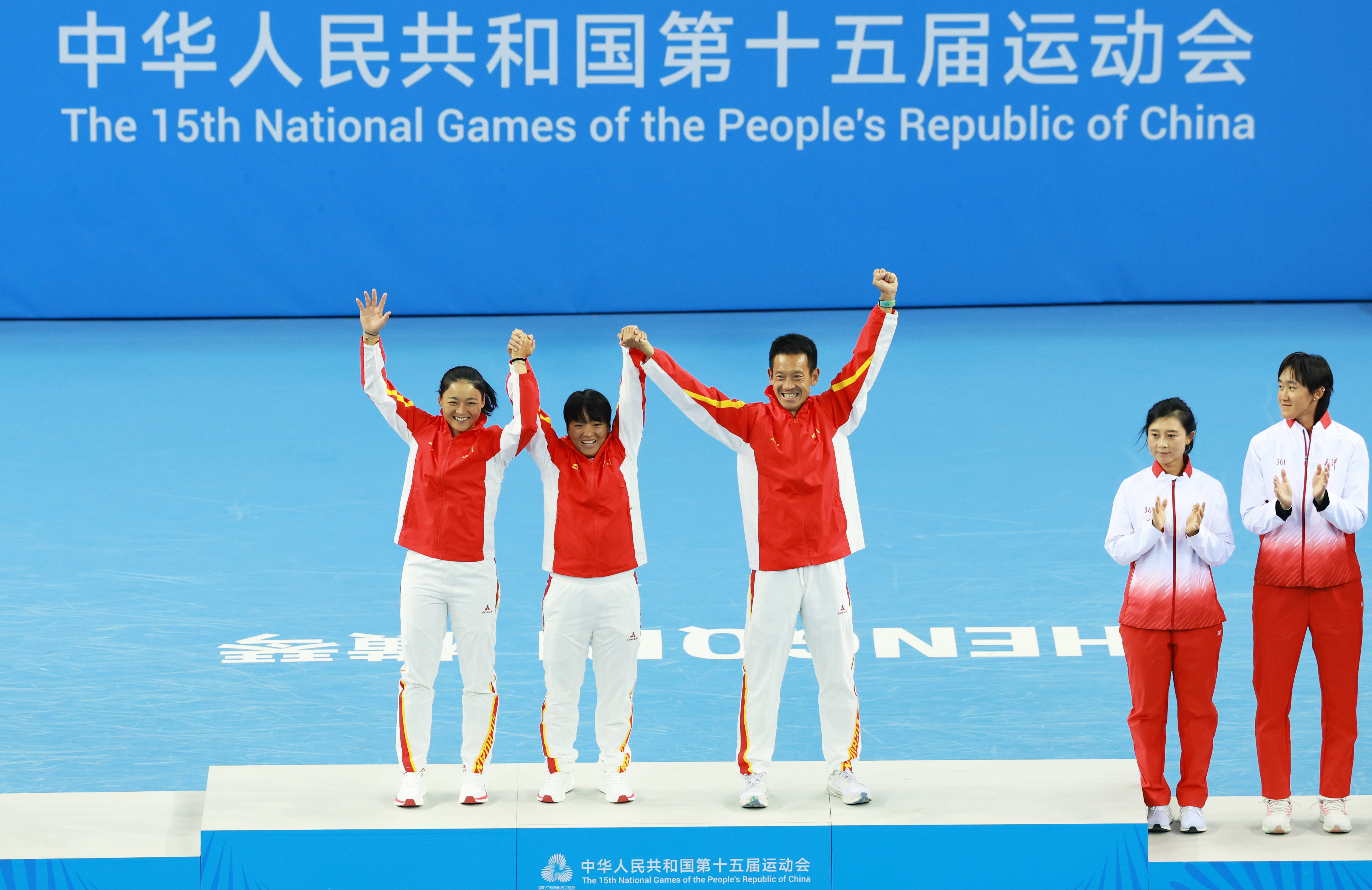 全運(yùn)会｜网球(qiú)——女子(zi)双打颁奖仪式