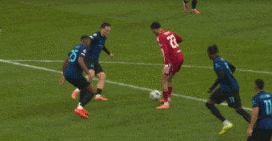 欧冠1-0！利物浦小胜国米(mǐ)！索(suǒ)博点球(qiú)绝杀制胜，没萨拉赫(hè)照样赢球(qiú)