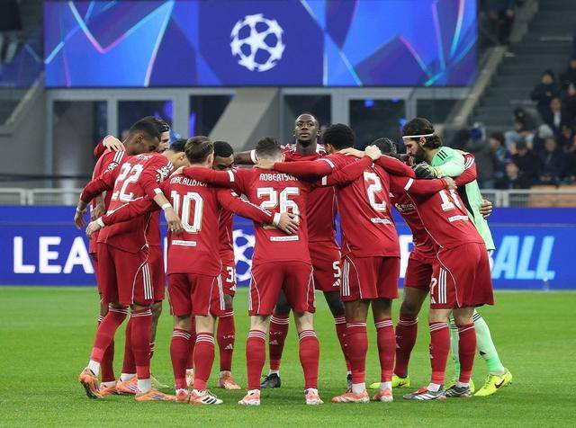 欧冠1-0！利物浦小胜国米(mǐ)！索(suǒ)博点球(qiú)绝杀制胜，没萨拉赫(hè)照样赢球(qiú)